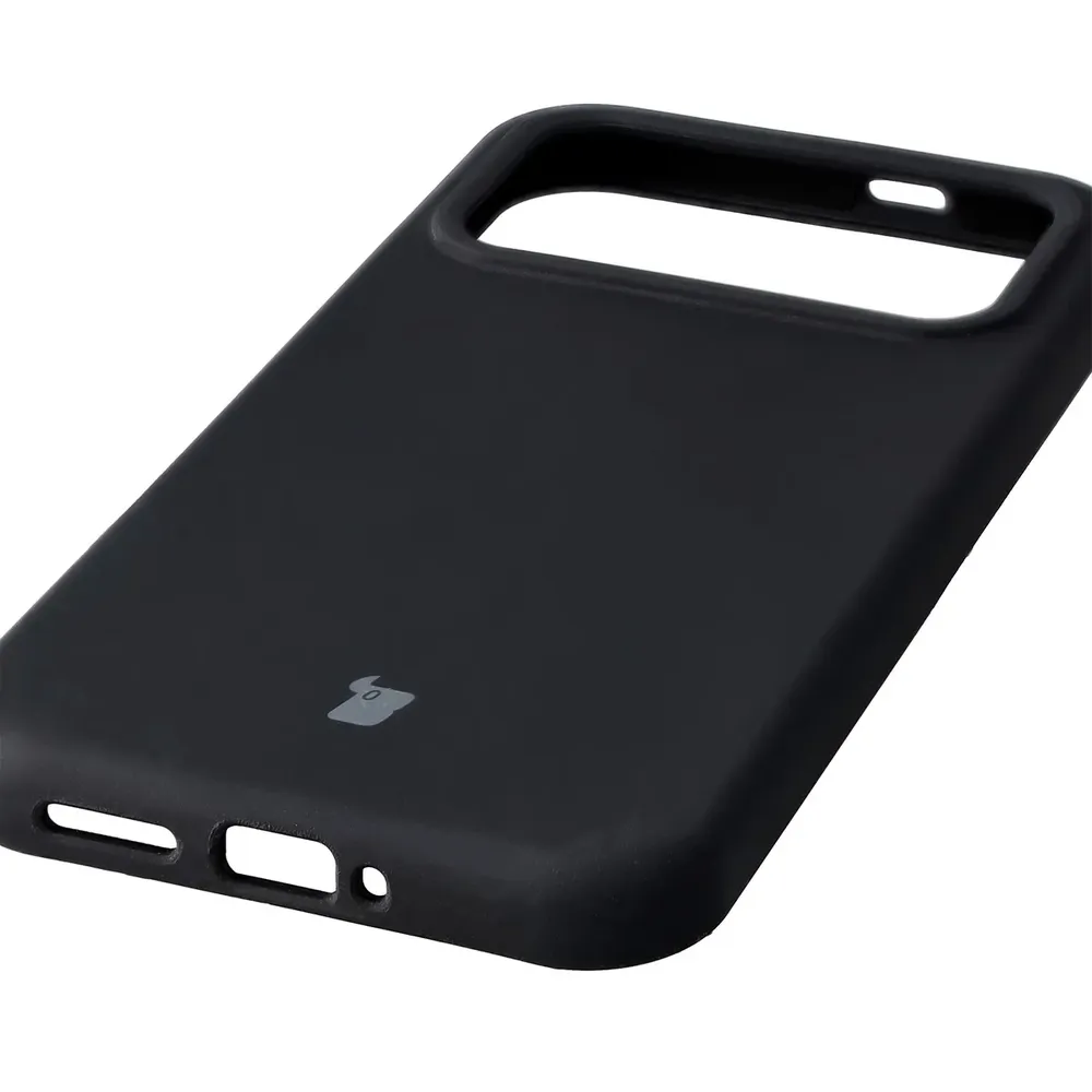 Zbliżenie na precyzyjne wycięcia i możliwość ładowania indukcyjnego w etui Bizon Soft Case do Xiaomi POCO F9 Pro