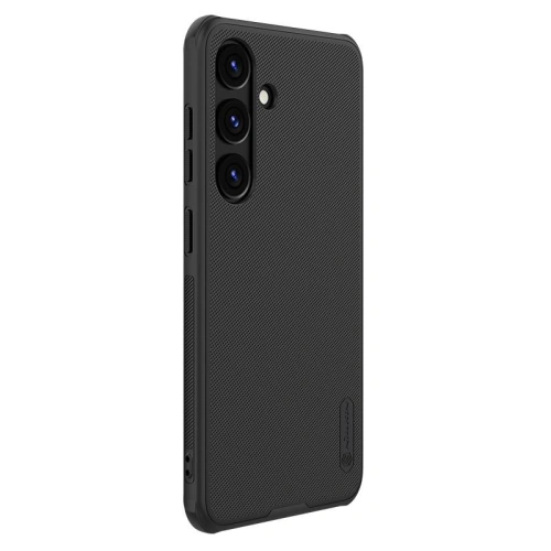 Detail pouzdra Nillkin Super Shield Pro, ukazující texturu a detaily