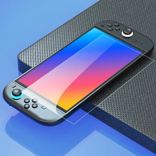 Przykład aplikacji szkła hartowanego na ekranie konsoli Nintendo Switch.