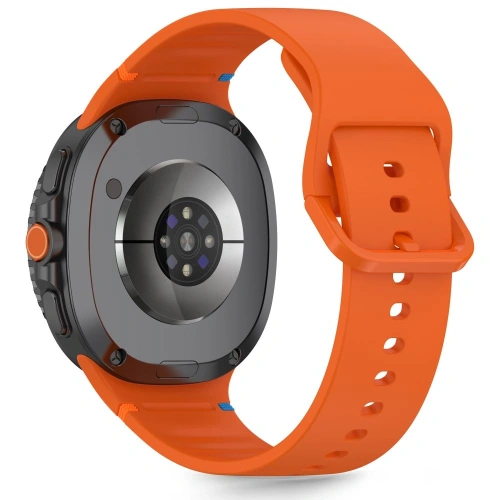 Pasek Tech-Protect Silicone w kolorze pomarańczowym, idealny do Samsung Galaxy Watch 8 i Classic 40/44/46mm.
