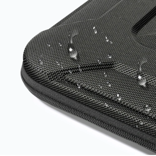 Widok etui Tech-Protect Ranger-x na biurku z laptopem
