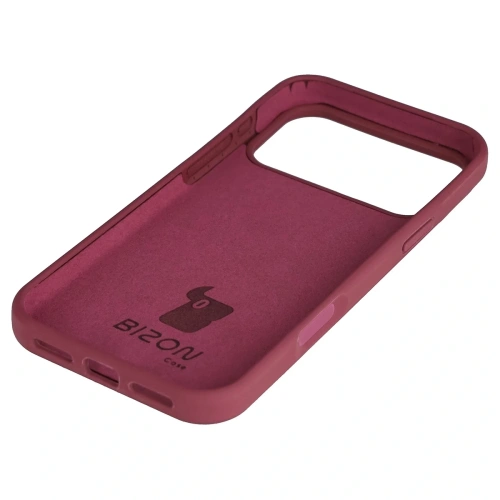 Etui Bizon Soft Case w użyciu, pokazujące idealne dopasowanie do iPhone 17 Pro Max