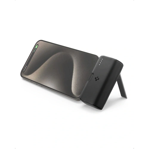 Powerbank Spigen EA2205 z mocą 22.5W, zapewniający szybkie ładowanie.