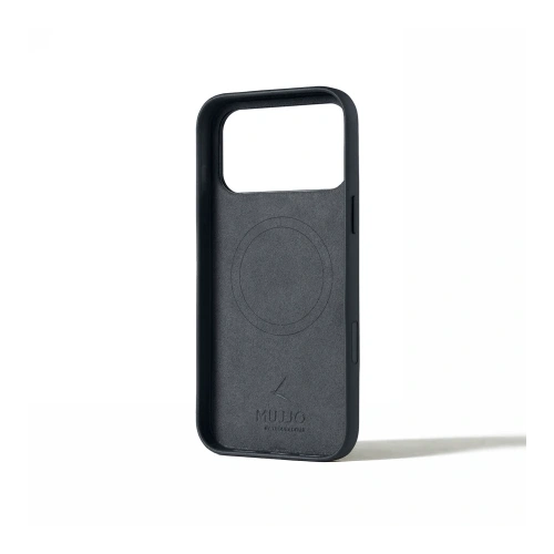Etui Mujjo na Apple iPhone 17 Pro Max, prezentujące precyzyjne wycięcia na porty i przyciski.