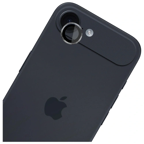 Widok z bliska na szare szkło ochronne, które chroni obiektyw iPhone'a.