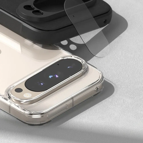 Osłona Ringke na aparat zamontowana na Google Pixel 10 Pro, zapewniająca ochronę.