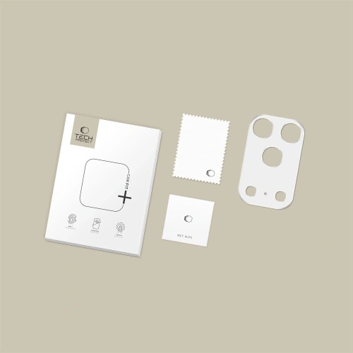 Stylowa osłona aparatu w kolorze srebrnym, chroniąca obiektyw iPhone'a 17 Pro Max.