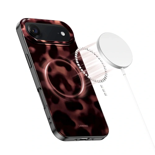 Zbliżenie na etui Tech-Protect, ukazujące detale i wycięcia na porty