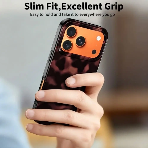 Widok etui Tech-Protect Lamano MagSafe z boku, uwypuklający jego smukły design.