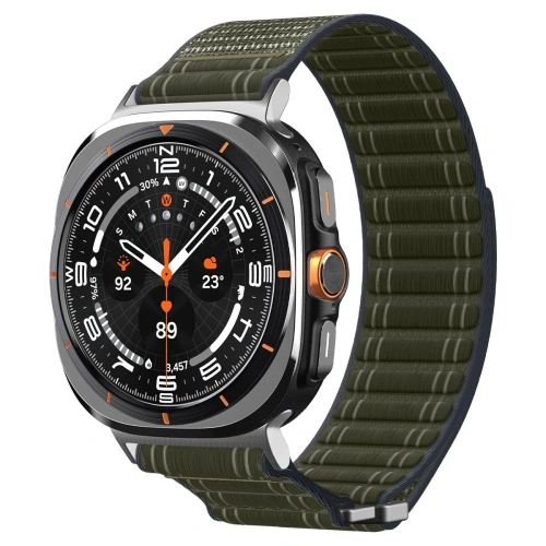 Pasek Spigen WBF0 Band w zielonym kolorze, idealny do Samsung Galaxy Watch Ultra 2024/2025.