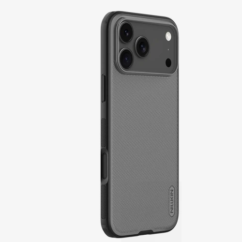 Etui Nillkin zamontowane na iPhone 17 Pro Max, prezentujące elegancki design.