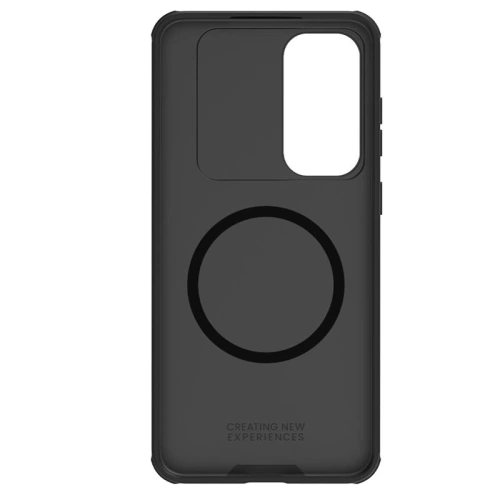 Etui Nillkin Camshield Pro na tle eleganckiego biurka, podkreślające jego nowoczesny styl.
