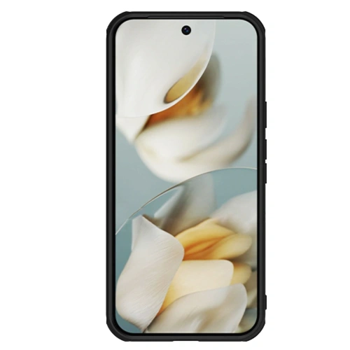 Widok etui Nillkin z boku, pokazujący dokładne wycięcia na porty